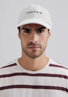 Bon&eacute; Masculino Aba Curva Com Bordado